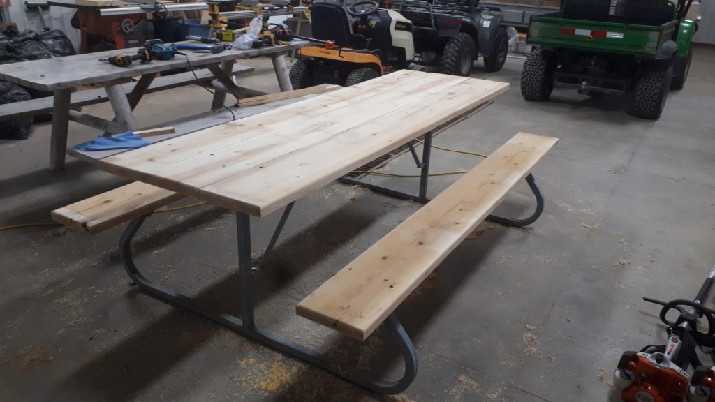Picnic Table assembly